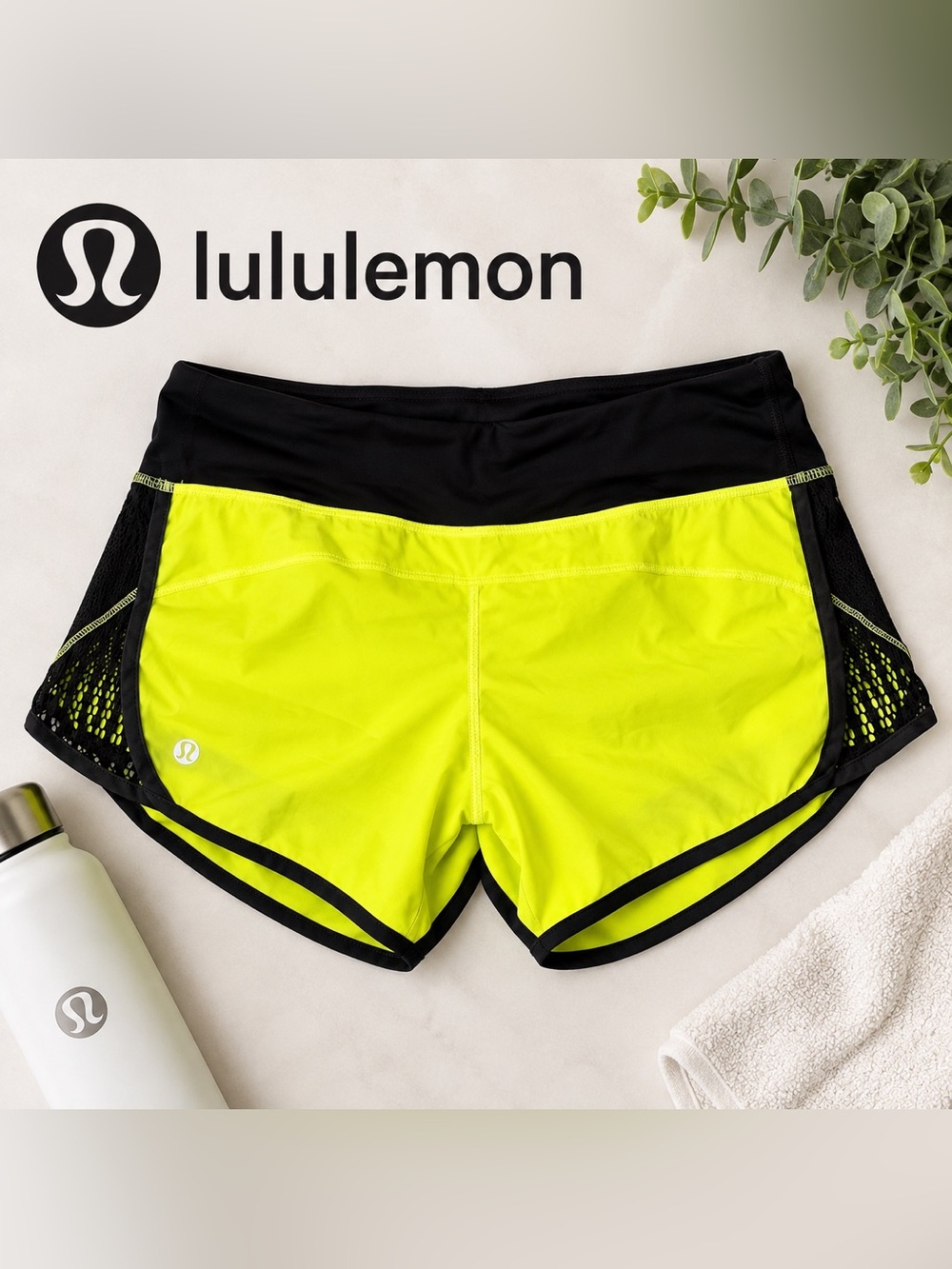 Lululemon Run Sun Sprinter Shorts Ray Black Size 8 Rare 2012